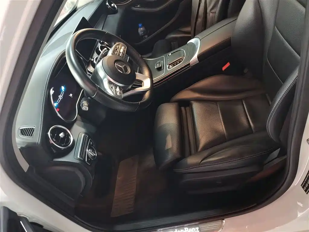 Mercedes-Benz C-Class 2020 — фото 11