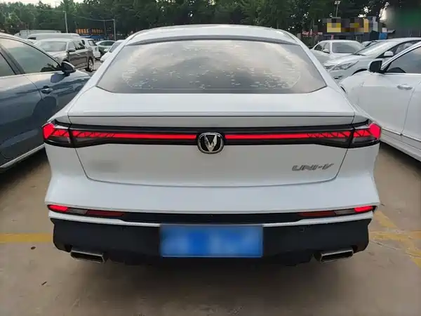 Changan UNI-V 2024