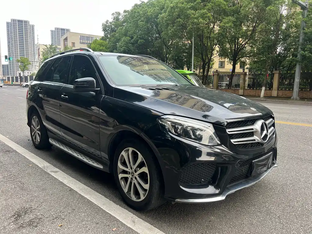 Mercedes-Benz GLE 2018 — фото 15