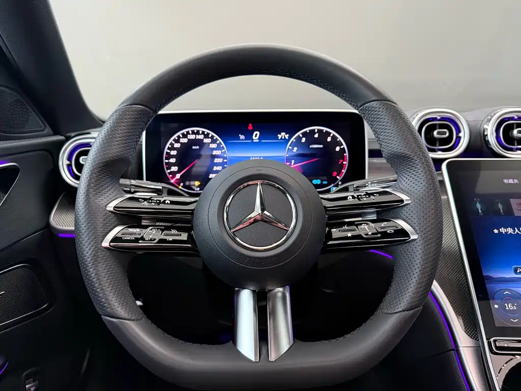 Mercedes-Benz C-Class 2021 — фото 15