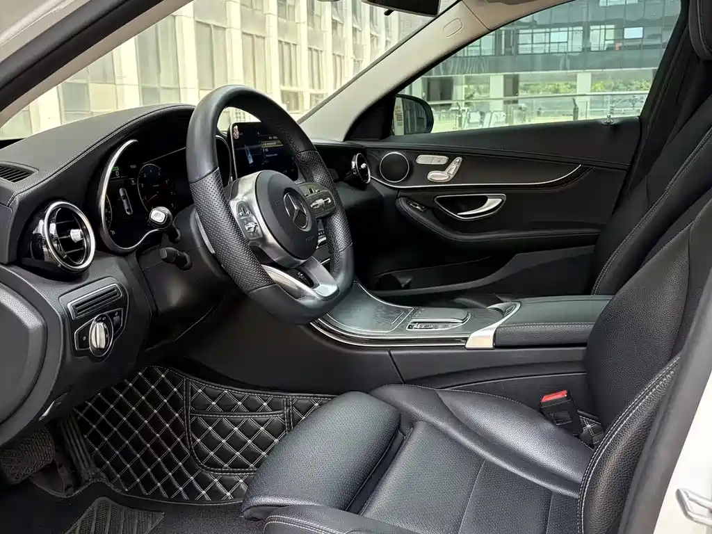 Mercedes-Benz C-Class 2020 — фото 4