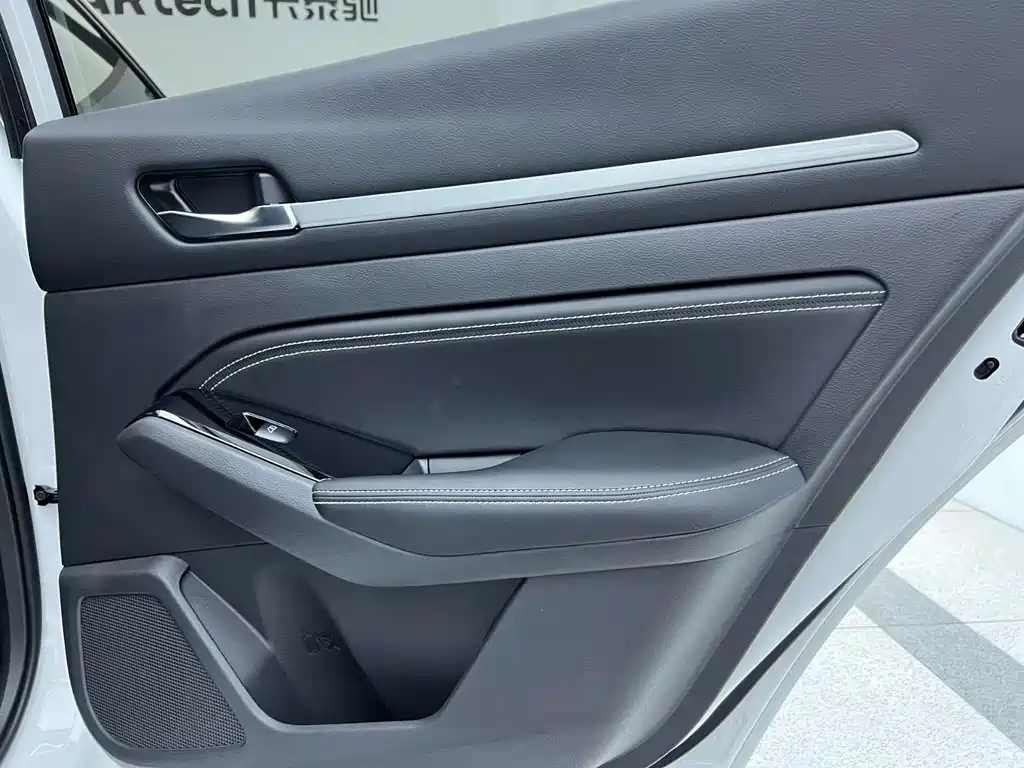 Nissan Teana 2025 — фото 16
