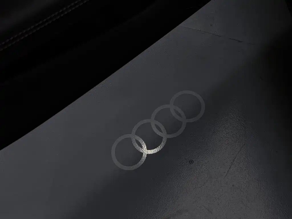 Audi A4L 2023 — фото 45
