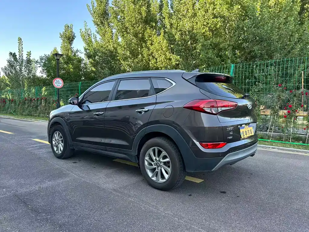 Hyundai Tucson 2017 — фото 14