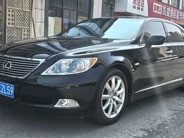 Lexus LS 2008