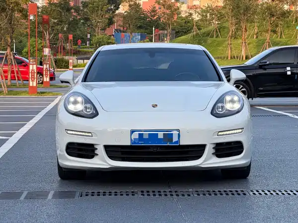 Porsche Panamera 2016