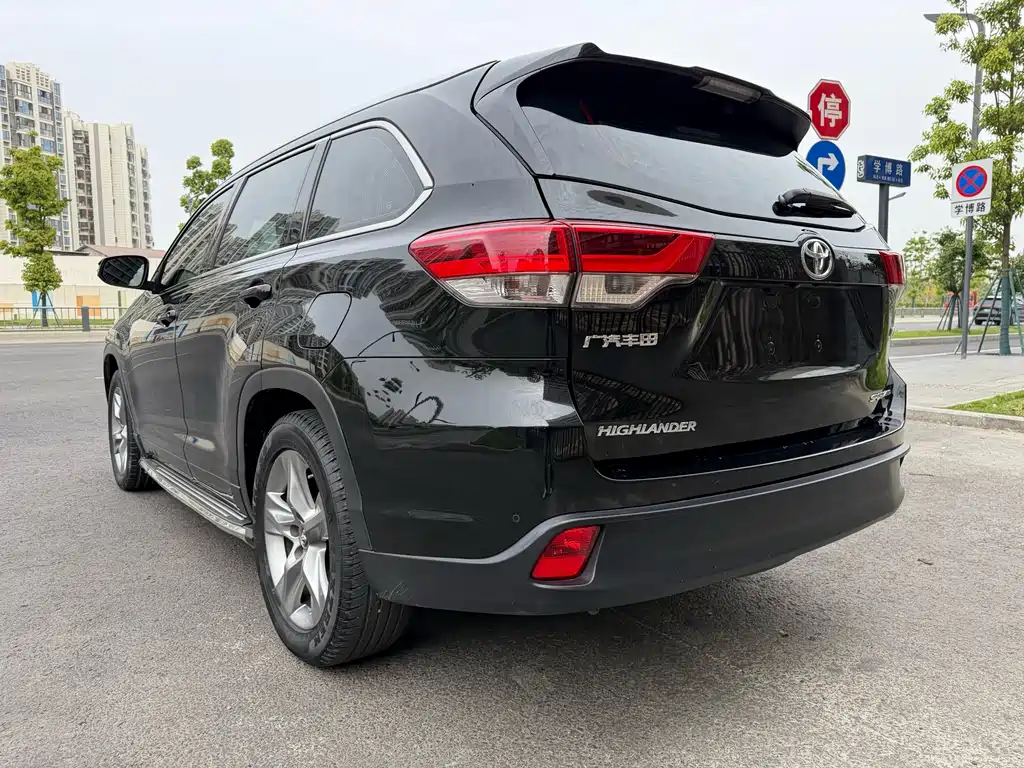 Toyota Highlander 2019 — фото 14