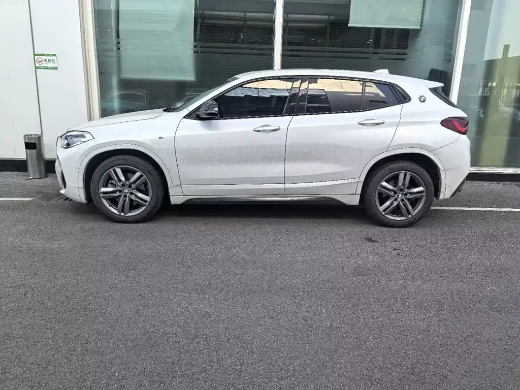 BMW X2 2023 — фото 3