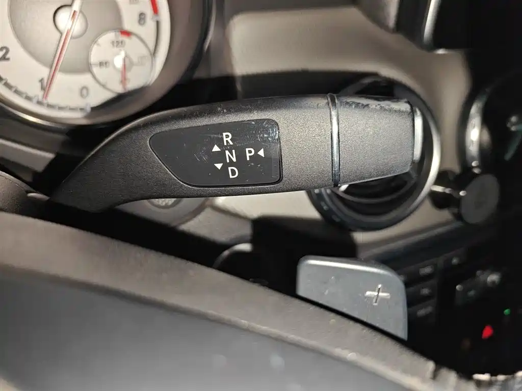 Mercedes-Benz GLA 2015 — фото 10