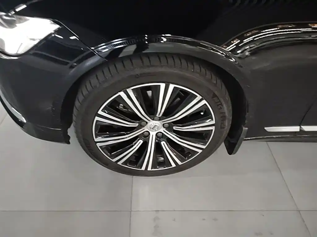 Volvo S90 2023 — фото 23
