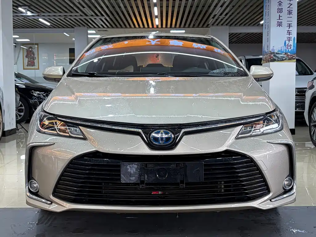 Toyota Corolla 2021 — фото 2