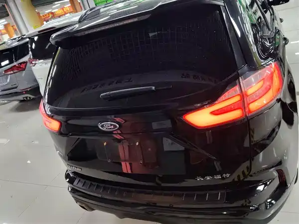 Ford Edge 2020