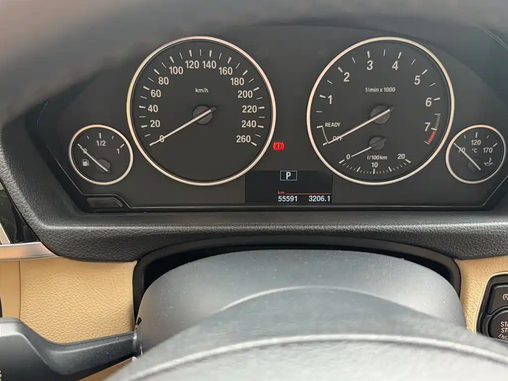BMW 3 Series 2016 — фото 12