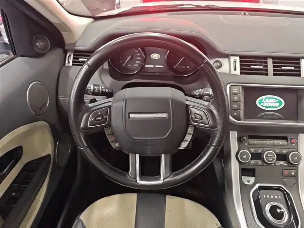 Land Rover Evoque 2019 — фото 11