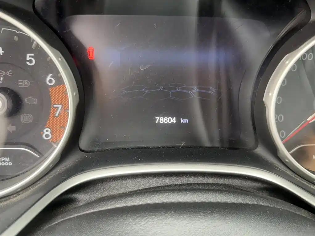 Jeep Compass 2018 — фото 13