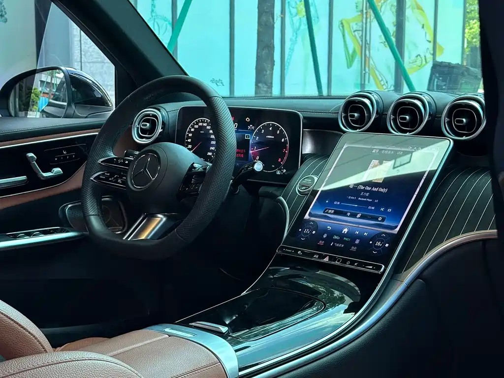 Mercedes-Benz GLC 2023 — фото 3