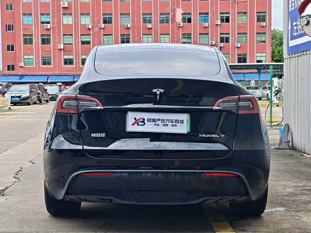 Tesla Model Y 2022 — фото 6