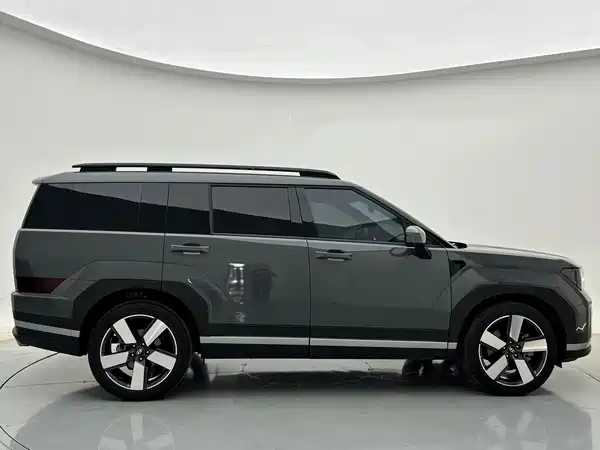 Hyundai Santa Fe 2025