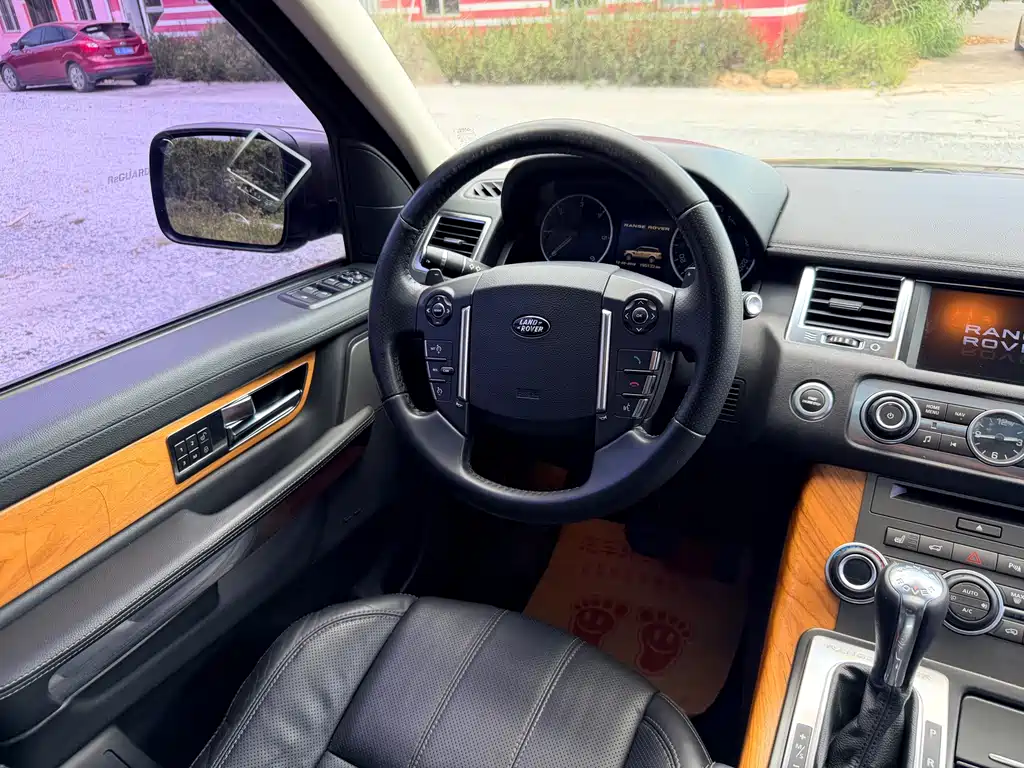 Land Rover Sport 2013 — фото 15