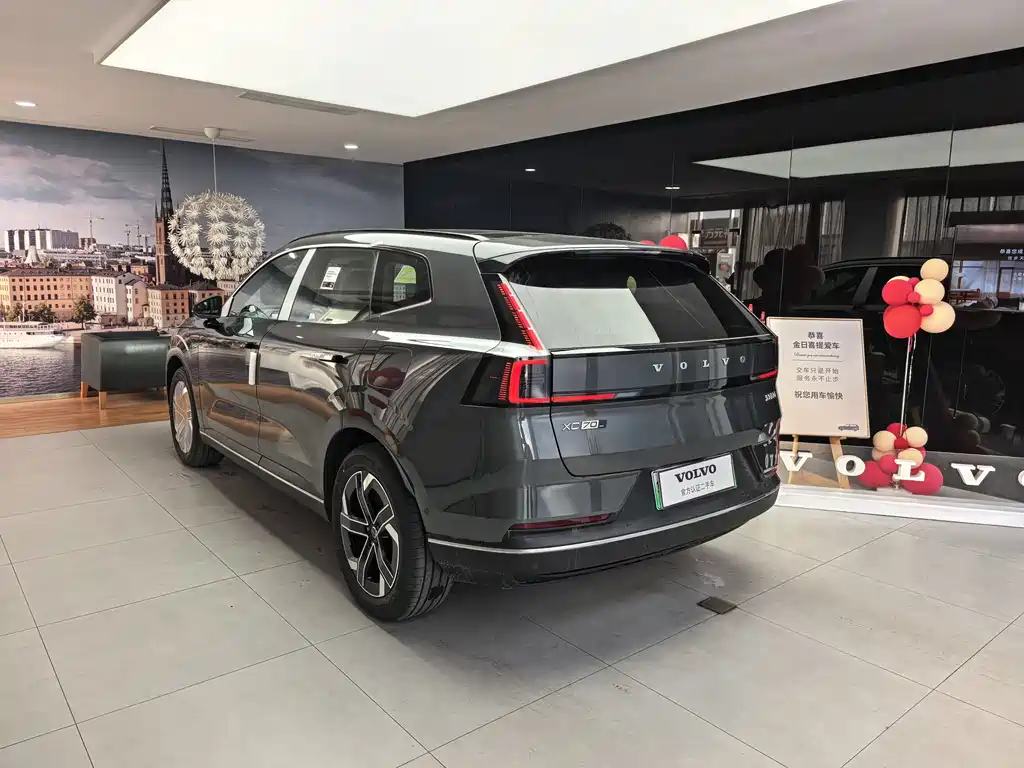 Volvo XC70 PHEV 2026 — фото 15