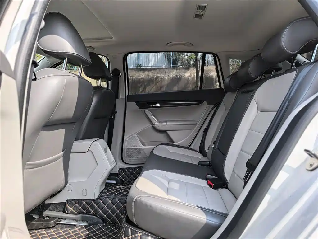 Volkswagen Gran Lavida 2015 — фото 13