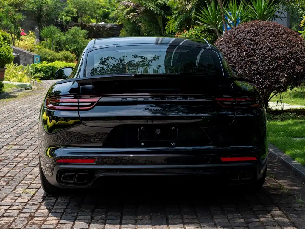 Porsche Panamera 2019 — фото 9