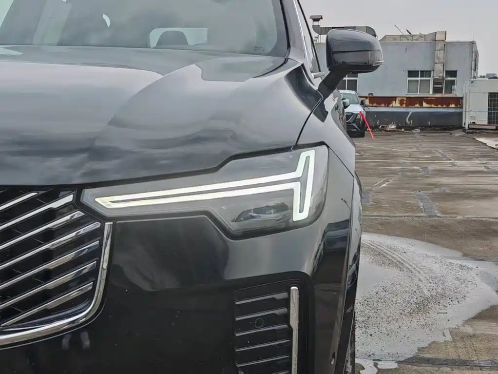 Volvo XC90 Plug-In Hybrid 2025 — фото 4