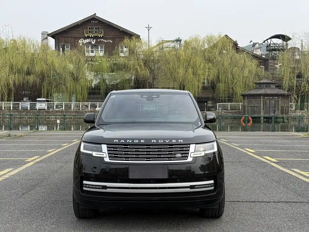 Land Rover Range Rover 2024 — фото 2