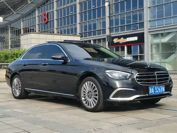 Mercedes-Benz E-Class 2023