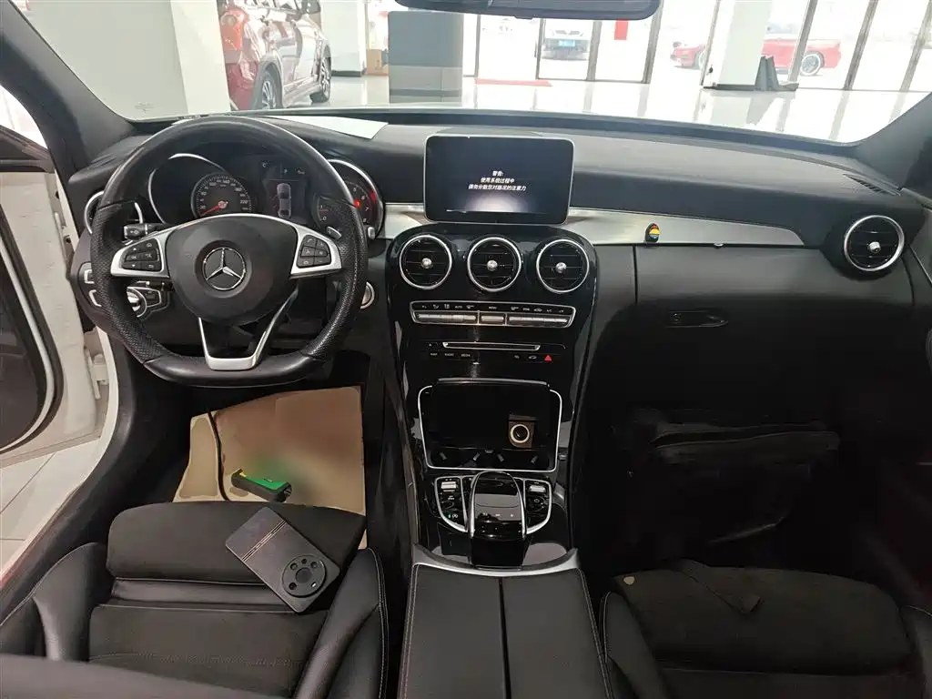 Mercedes-Benz C-Class 2018 — фото 10