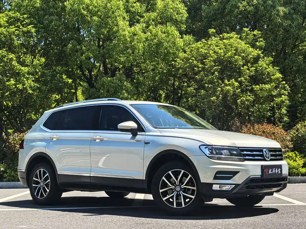 Volkswagen Tiguan L 2018 — фото 3