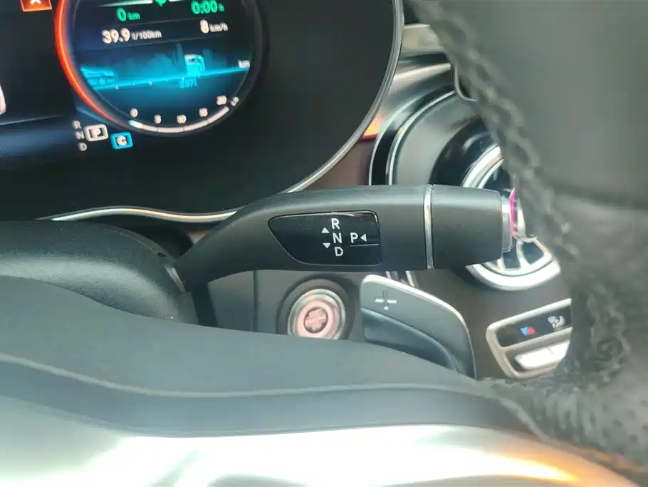 Mercedes-Benz C-Class 2020 — фото 16
