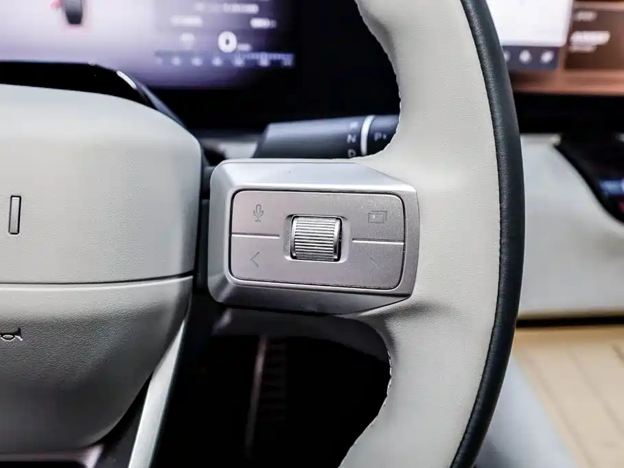 Audi E5 Sportback 2025 — фото 19