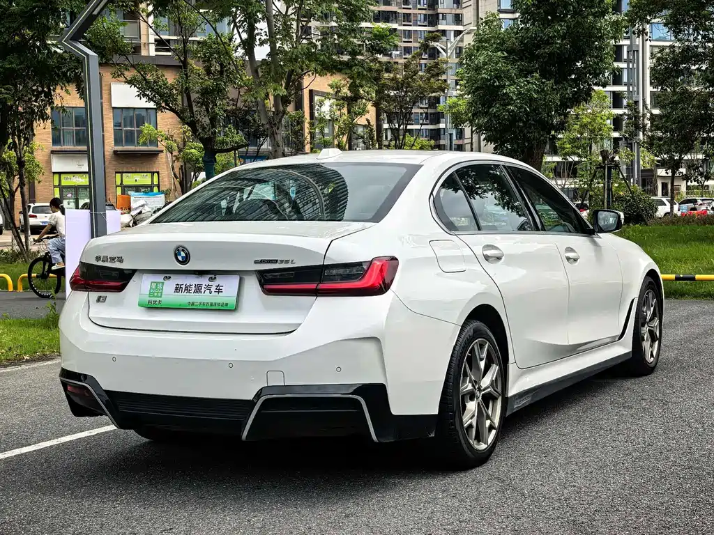 BMW i3 2022 — фото 19