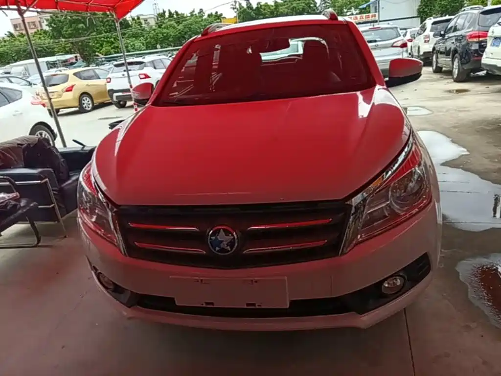 Venucia T70 2015