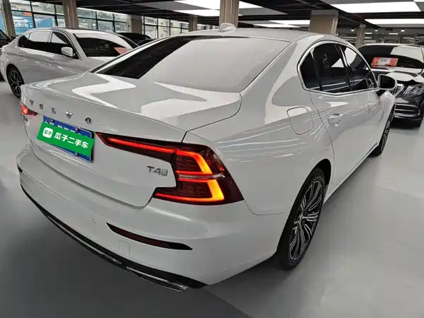 Volvo S60 2020