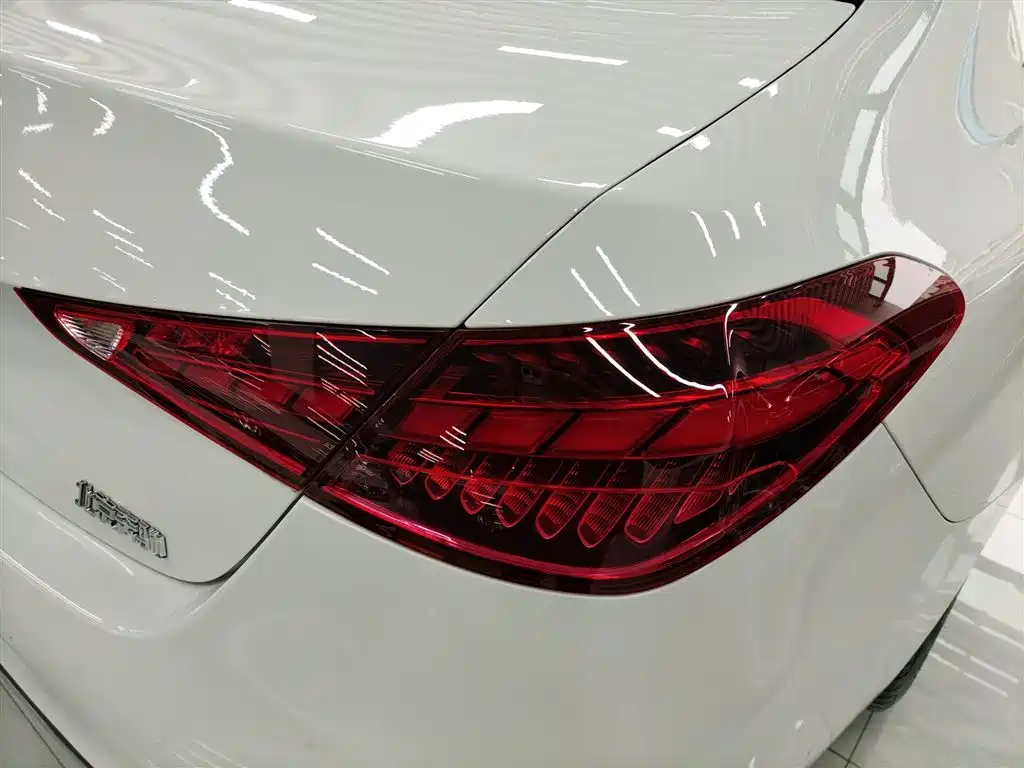 Mercedes-Benz C-Class 2023 — фото 24