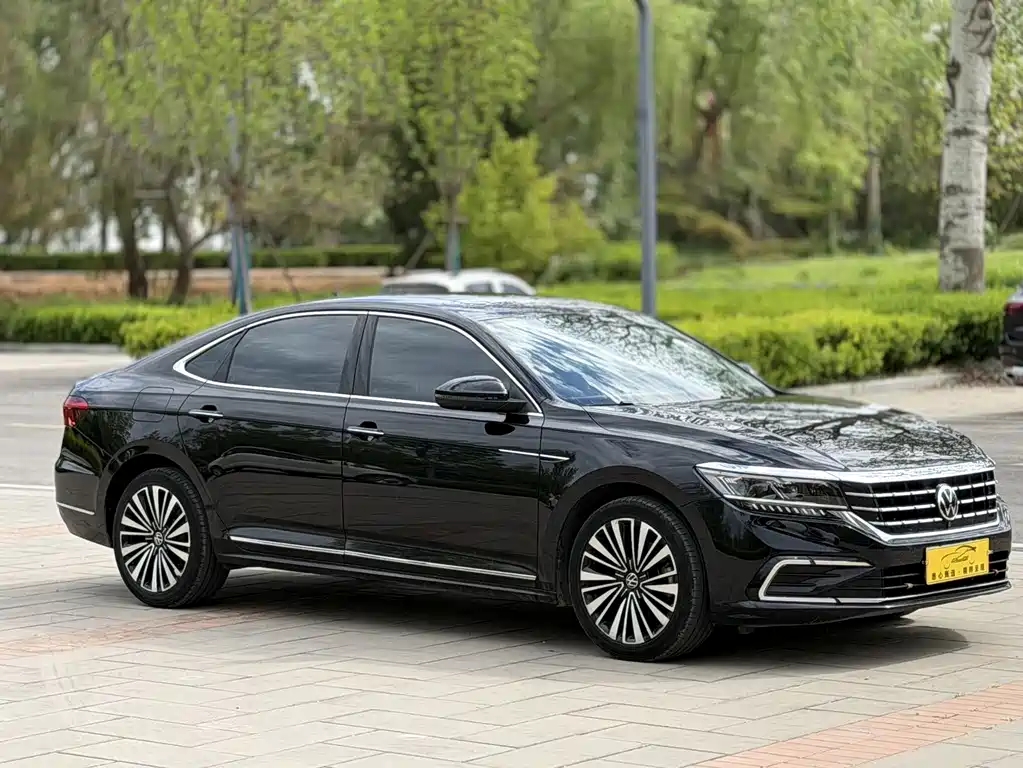 Volkswagen Passat 2021 — фото 3