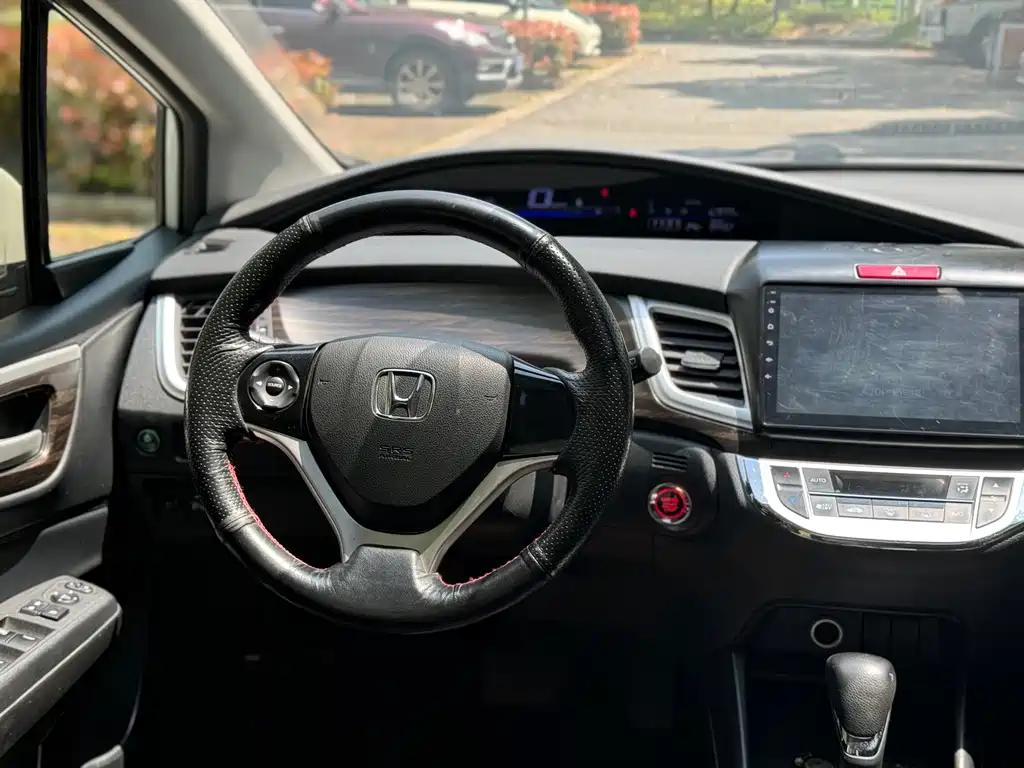 Honda Jade 2018 — фото 8