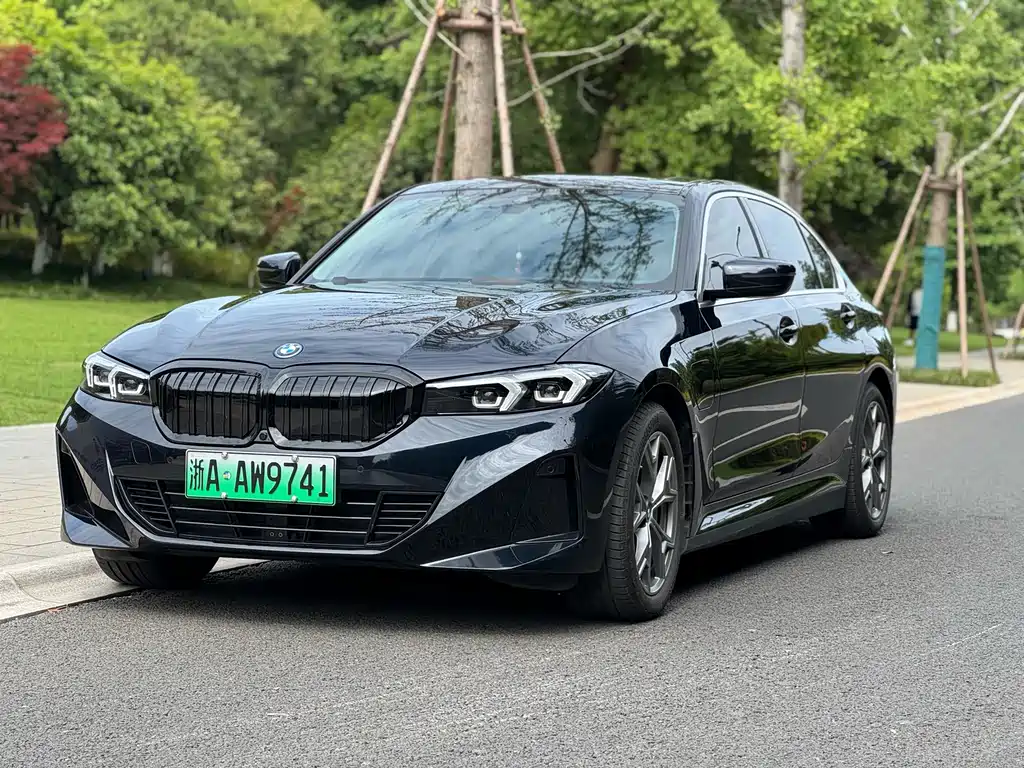 BMW i3 2024 — фото 1