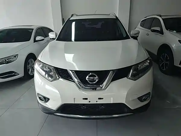 Nissan X-Trail 2014