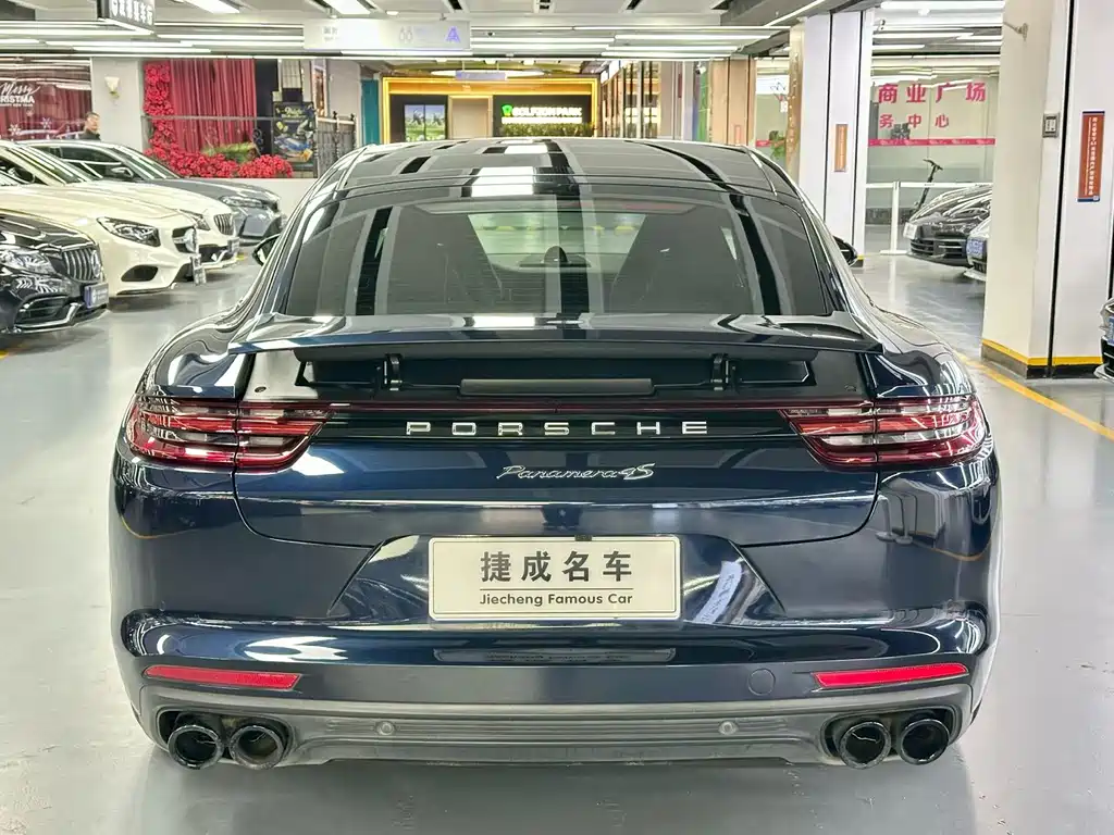 Porsche Panamera 2018 — фото 8
