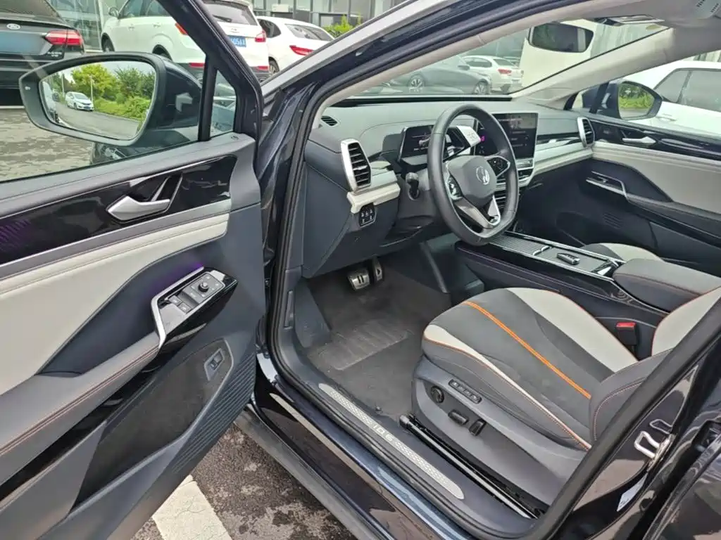 Volkswagen ID 6 CROZZ 2022 — фото 16