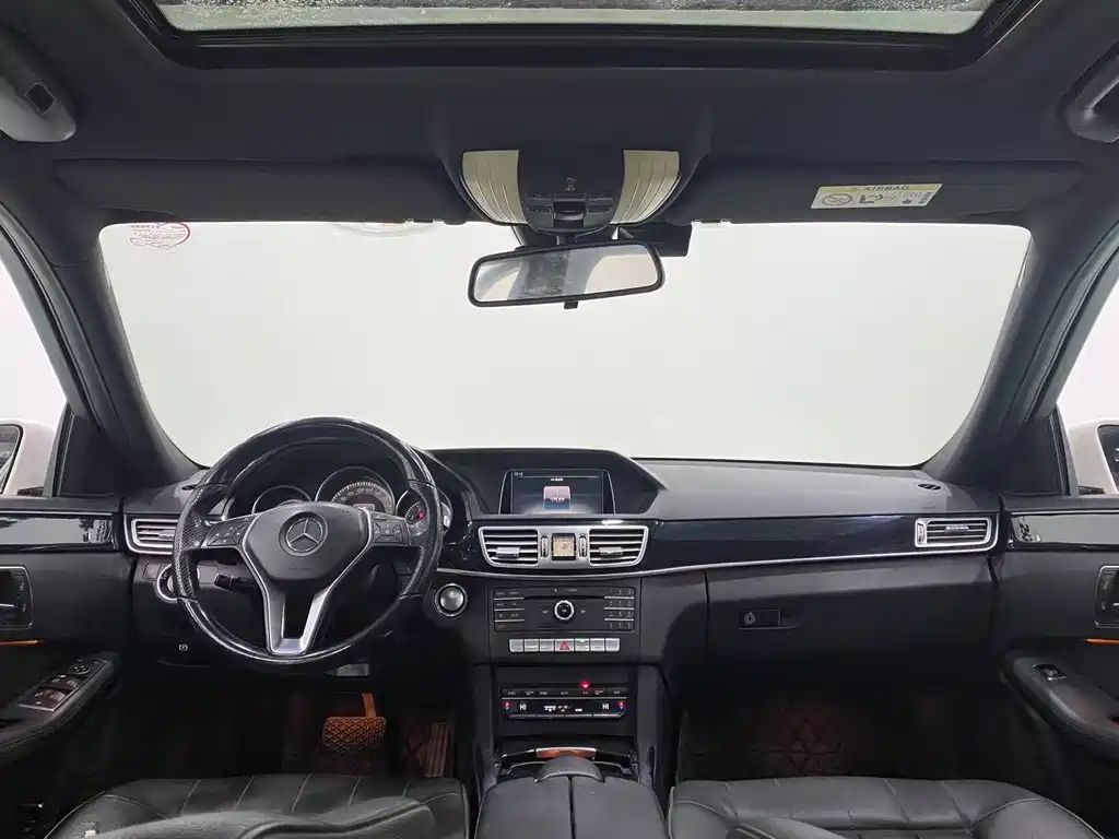 Mercedes-Benz E-Class 2015