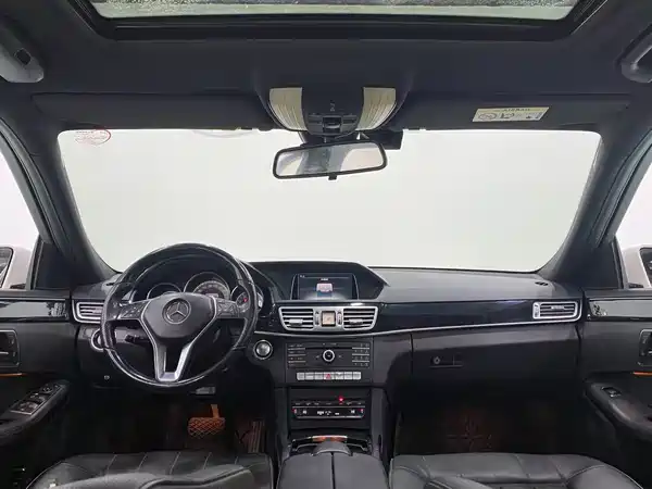 Mercedes-Benz E-Class 2015