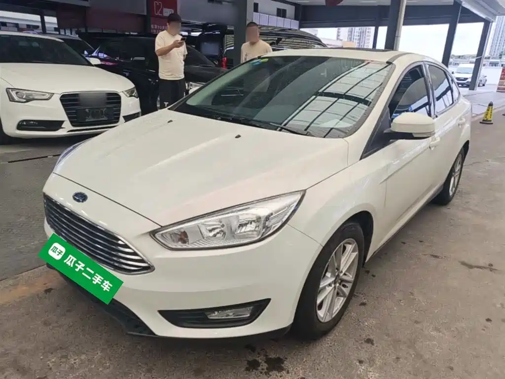 Ford Focus 2018 — фото 1