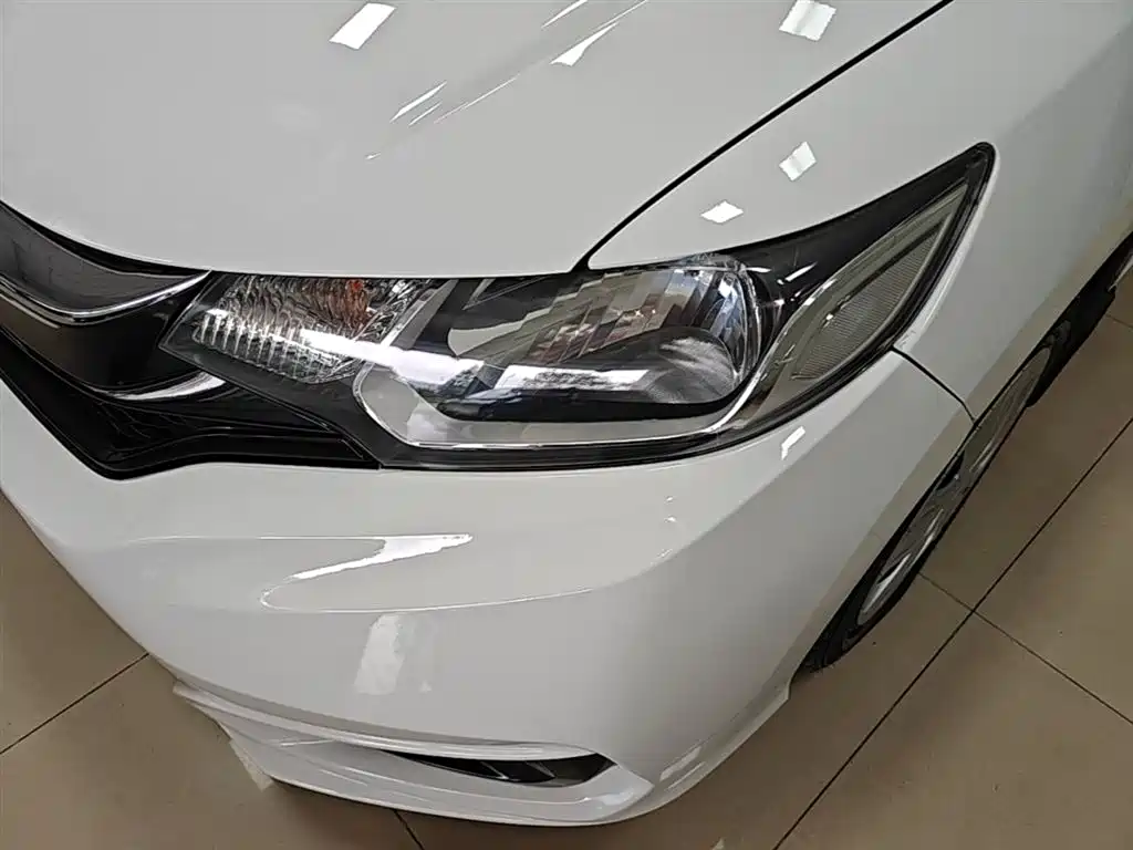 Honda Fit 2018 — фото 24