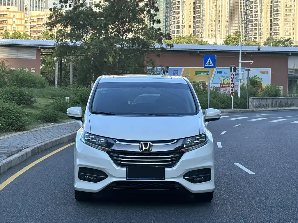 Honda Odyssey 2019 — фото 2