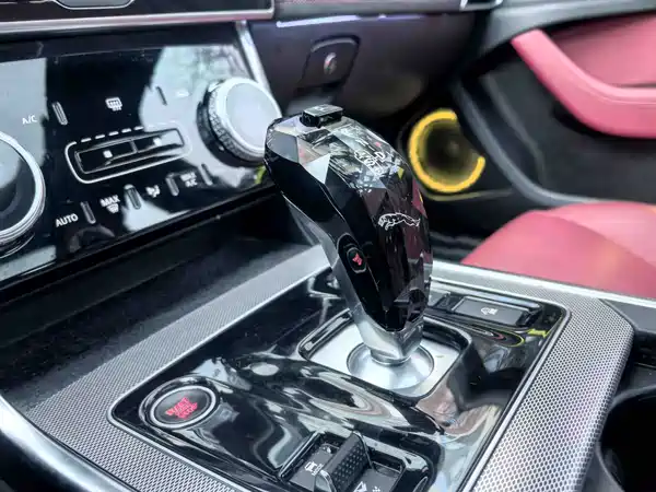 Jaguar XEL 2023