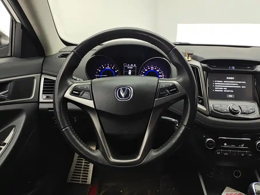 Changan Eado XT 2017 — фото 15